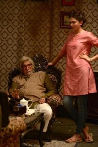 Deepika Padukone First Look  Photos in PIKU Movie 2015 – Acting as Daughter of BIG B