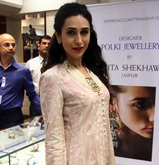 Karisma Kapoor Launch Sunita Shekhawat's jewellery by Notandas Jewellers