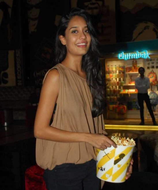 Lisa Haydon in Transparent Kaftan Top with Jeans at The Shaukeens Film Premiere in Mumbai