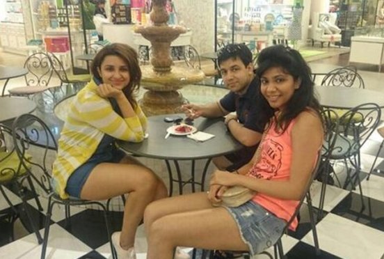 Parineeti Chopra Casual Photos in Dubai Arab Emirates with her Friends during Short Vacation