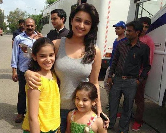 Parineeti Chopra with Fans - Real Time Photos during Shoot