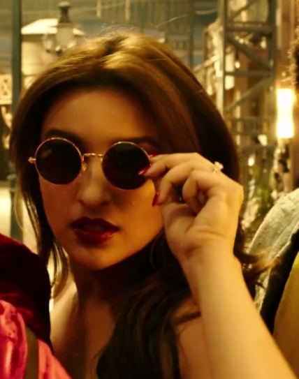 Parnieeti Chopra in Round Glasses New Look in Black Goggles KILL Dil Movie