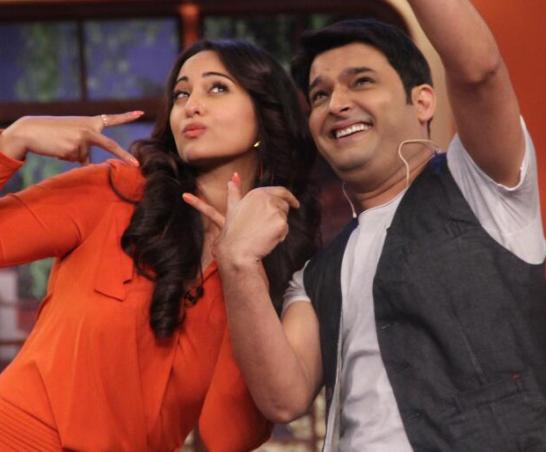 Sonakshi Sinha in Comedy Nights with Kapil to Promote for Holiday Movie