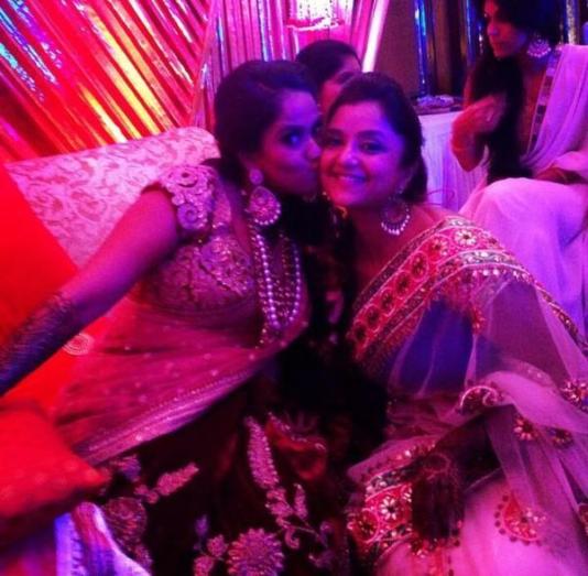 Watch here some Amazing Pictures from Arpita’s Mehendi Ceremony