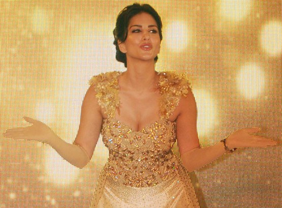 Sunny Leone Hot in Golden Lehenga at Walks The Ramp for Rohit Verma 