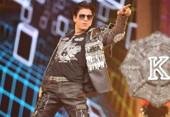 Shah Rukh Khan Becomes The “Star Of The Year” in Stardust Award 2014