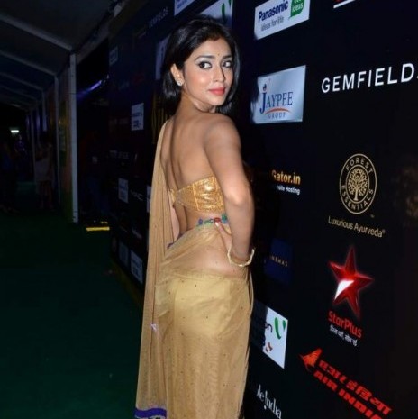 Shriya Sharan in Backless Blouse Photos – Hot Pics in Designer Backless Saree