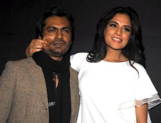 It’s look like Richa Chadda doing “Pond’s Famous Googly Woogly Woosh Ad” with Nawazuddin Siddiqui – Romantic Photos Cool Images