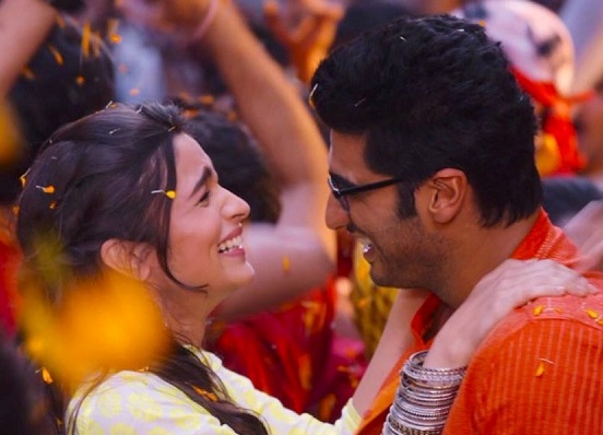 Hot Wallpapers of TWO States Movie – HD Pictures of Alia Bhatt and Arjun Kapoor in 2 State Bollywood Film