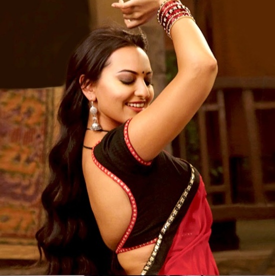 Sonakshi Sinha In Backless Blouse Photos Hot Pics In Designer