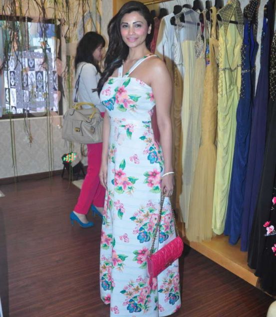 Daisy Shah Launch The Ash Haute Couture Store in Mumbai