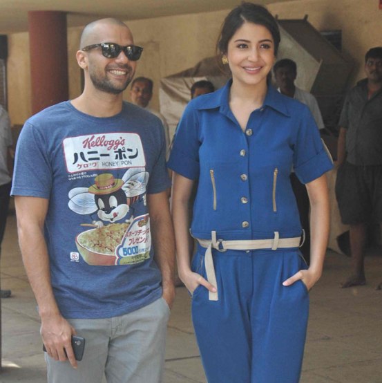 NH10 Movie Promotion Pics - Anushka Sharma and Neil Bhoopalam at Red FM