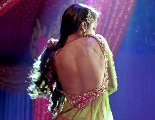 Guess The Name of Actress showing Bare Back in Hot Backless Anarkali Dress ?