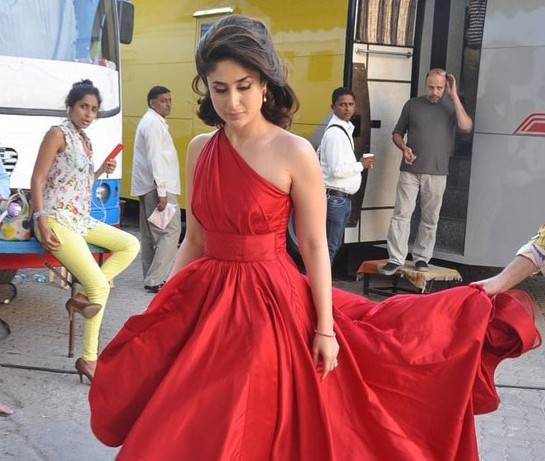 Kareena Kapoor Hot in Red Dress For Lakme Add Shout in Mehboob Studio Mumbai