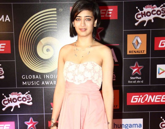 Akshara Haasan in Pink off Shoulder Dress at Global Indian Music Awards 2015