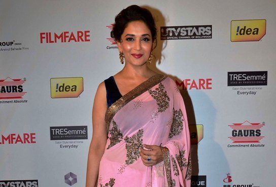 Madhuri Dixit in Light Pink Saree at Idea FilmFare Pre Awards Party 2014