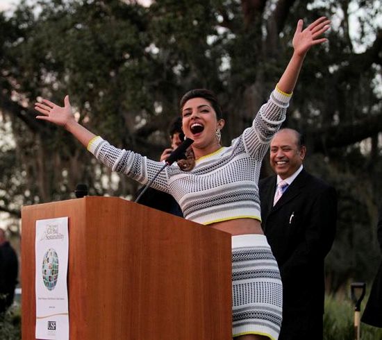 Priyanka Chopra in IIFA Awards 2014 Tampa PRESS CONFERENCE Photos