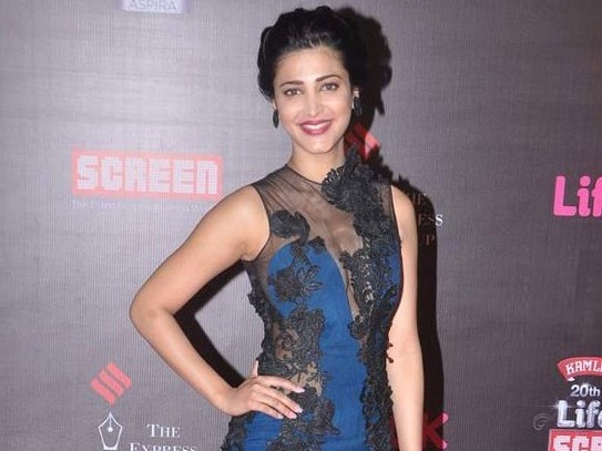 Life OK Screen Awards 2014 – Hot Shruti Hassan in Transparent Blue and Black Combination Gown