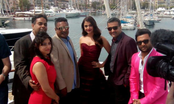 Aishwarya Rai in Maroon Strapless Gown at Cannes Film Festival 2015 Day 7 Red Carpet Photos
