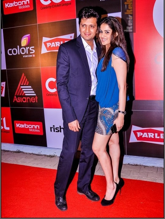Genelia D’souza in Mini Skirt Photos with Ritesh Deshmukh at CCL 4 Celebrity Cricket League 2014