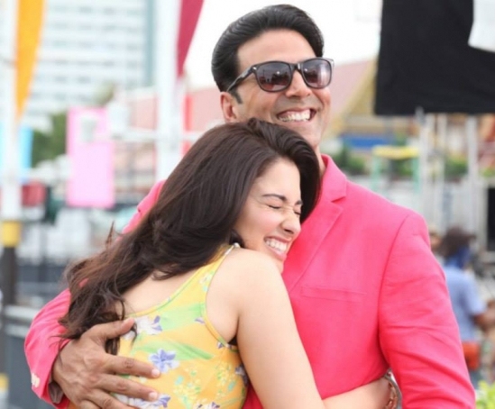 Tamanna Bhatia And Akshay Kumar in Its Entertainment Movie Photos