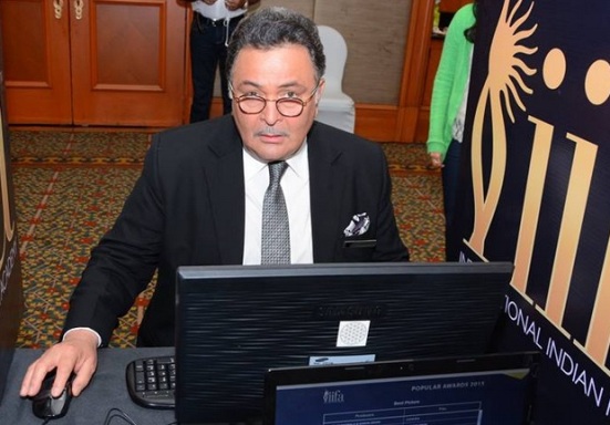 Rishi Kapoor in White Shirt with Black Pant Suit Cool Pose at IIFA 2015 Voting Weekend