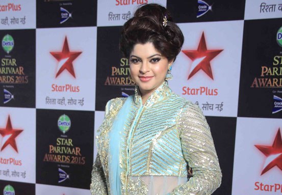 Sneha Wagh in Sky Blue Floor Length Dress at Star Parivaar Awards 2015 