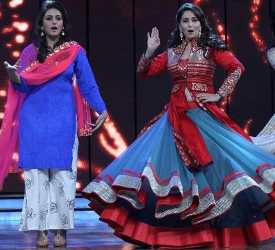 Madhuri Dixit in Dance India Dance (DID) for Dedh Ishquiya Promotion in Red Churidar Dress 