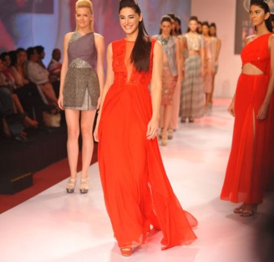 Nargis Fakhri Red Sleeveless Dress Gown 