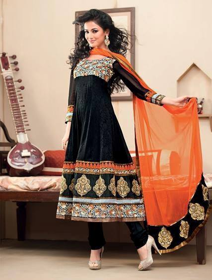 Sonal Chauhan in Black Anarkali Dress Latest Photos