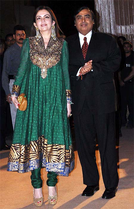 Nita Ambani in Anarkali Dress – Traditional Photos in Churidar Suits