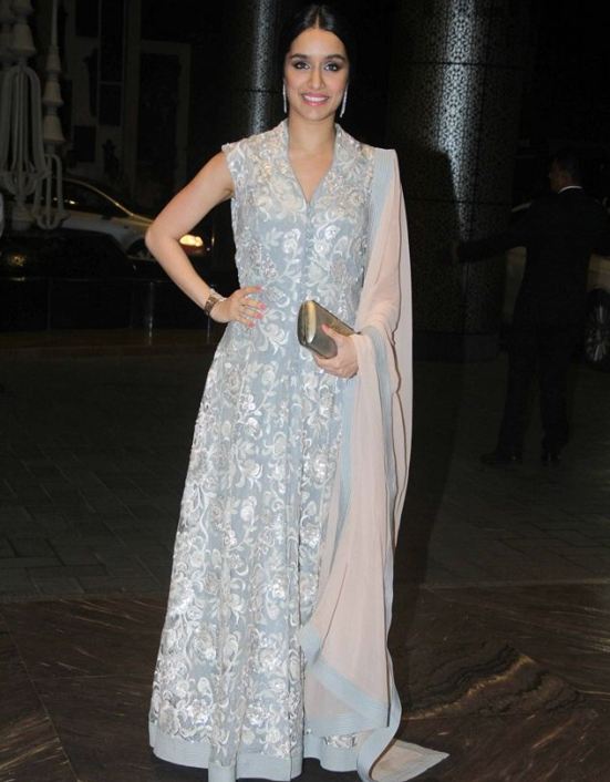 Shraddha Kapoor in Floor Length Anarkali Dress at Sahid Kapoor and Mira Rajput Wedding Reception