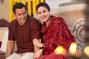 Kareena Kapoor Dress in Bajarangi Bhaijaan Movie – Latest New Paten Printed Dress Photos