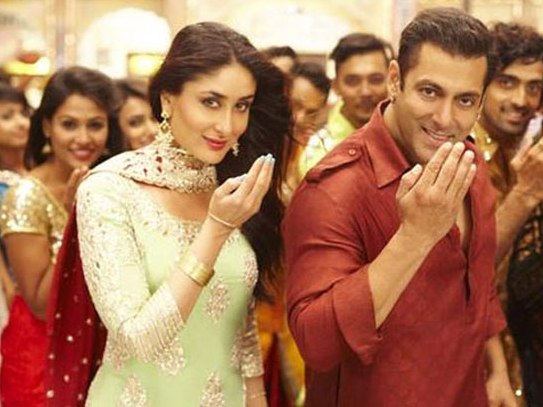 Salman Khan Kurta Pajama Photos – Maroon Blue Green Kurta Pics in Bajrangi Bhaijaan Movie