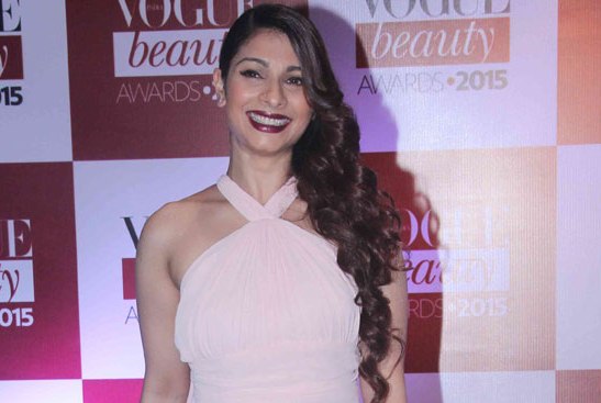 Tanisha Mukherjee in Pink Cap Back Floor Length Gown for Vogue Beauty Awards 2015