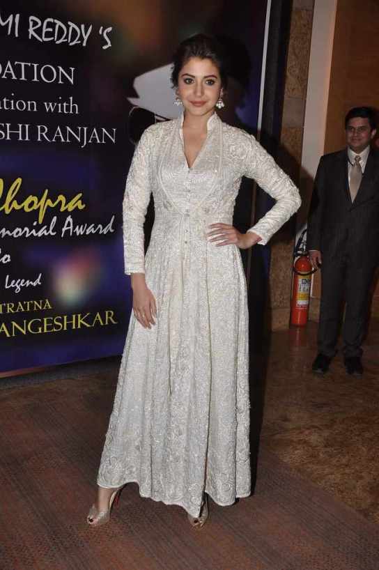 Anushka Sharma Hot Cleavage Pics in White Gown at Yash Chopra Memorial Award