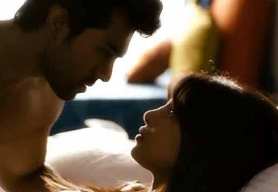 Hot Kiss or Lip Lock Kissing Scene of Priyanka Chopra in Zanjeer 2013 ? ?
