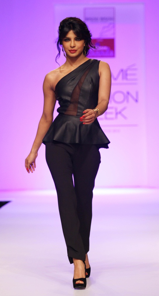 Priyanka Chopra In Lakme Fashion Week (2013)