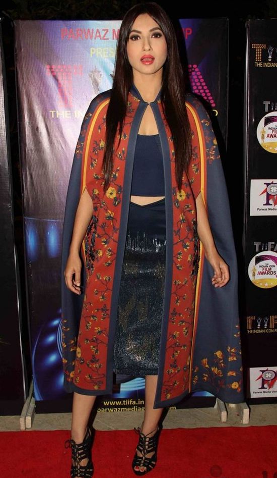 Gauhar Khan at The Indian Icon Film Award 2015